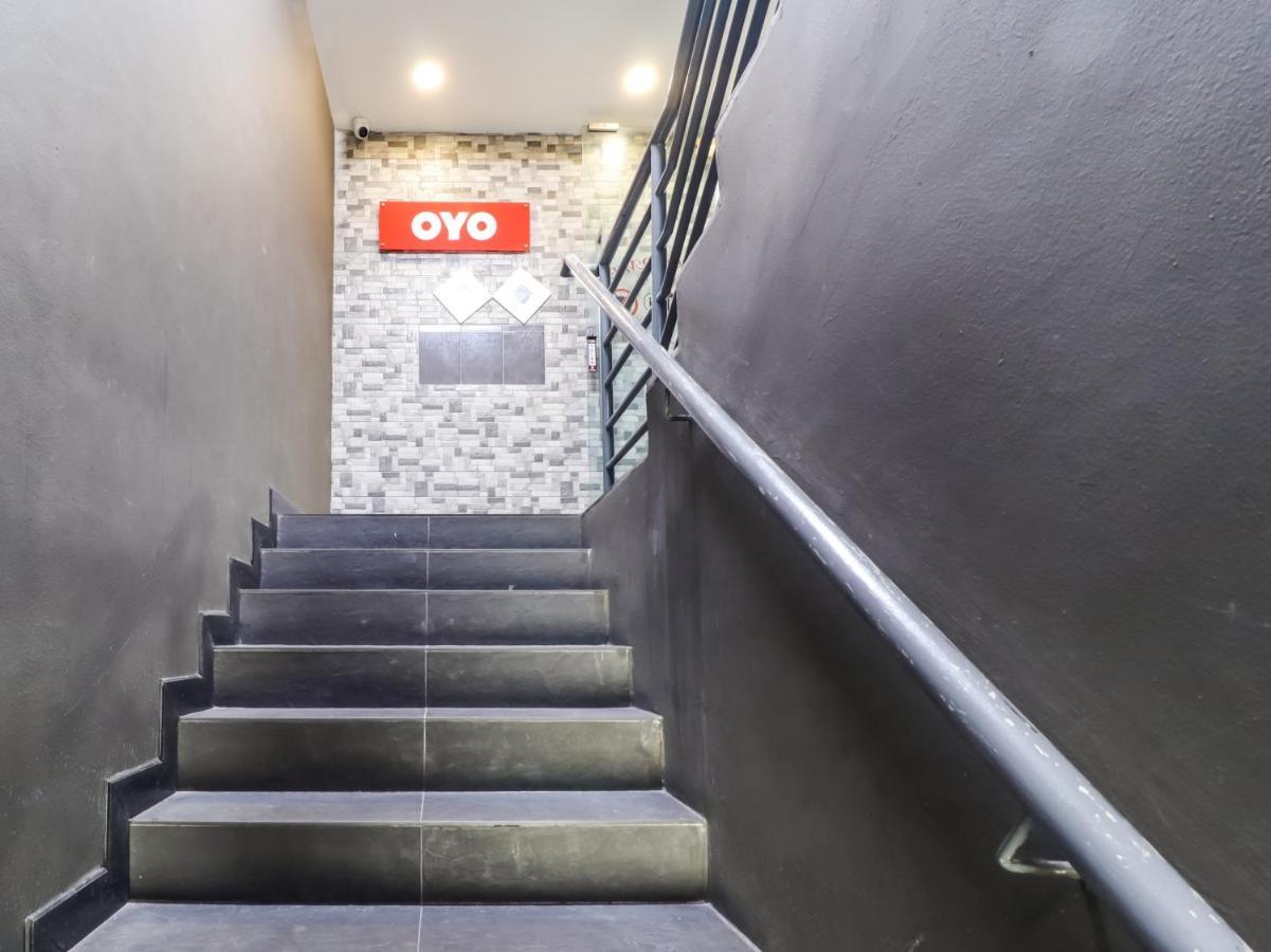 Oyo 89381 Moonnight Hotel Batu Caves Zewnętrze zdjęcie
