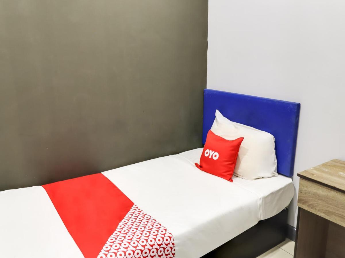 Oyo 89381 Moonnight Hotel Batu Caves Zewnętrze zdjęcie